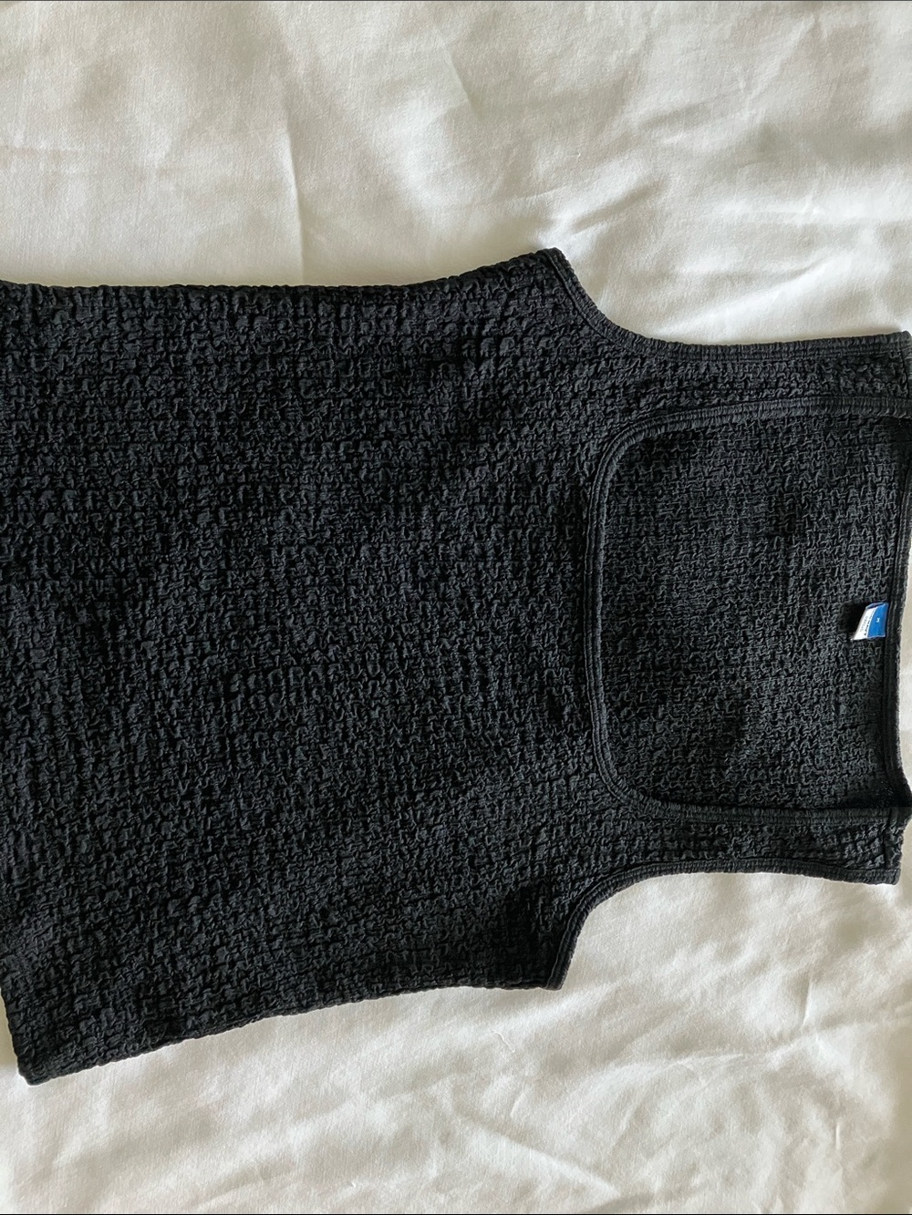 Old Navy Black Textured Square-Neck Tank - Women